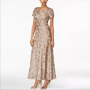 Alex Evenings beige formal gown size 8
